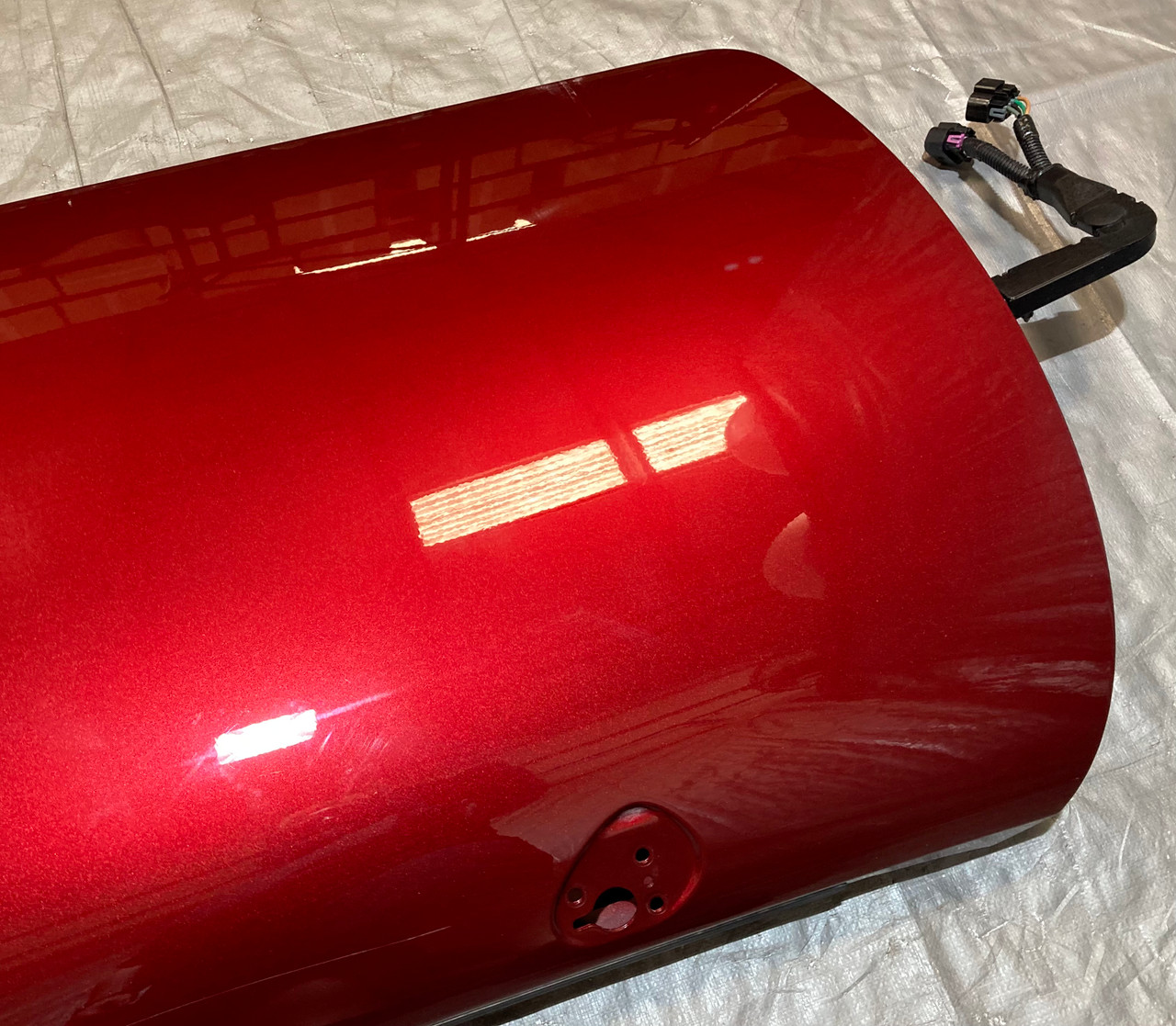 2006-2009 Pontiac Solstice Driver Door Assembly / Wicked (ruby red
