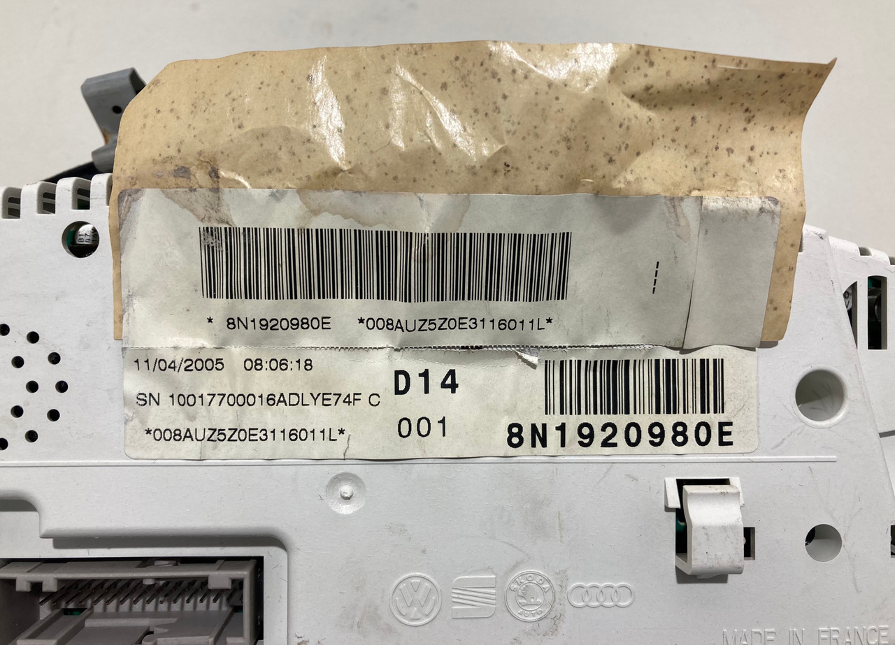 DAMAGE* 2000-2006 Audi TT Instrument Gauge Cluster / Manual