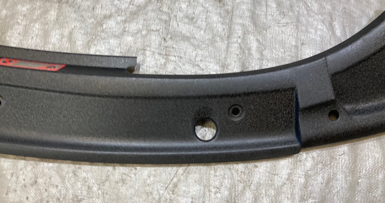 2000-2006 Audi TT 1.8l Radiator Support Cooling Trim Panels / Pair