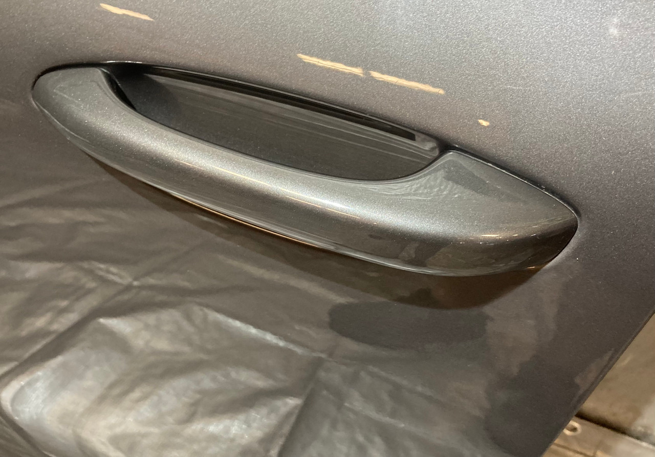 2015-2020 Porsche Macan Driver Front Door Assembly / Agate Grey