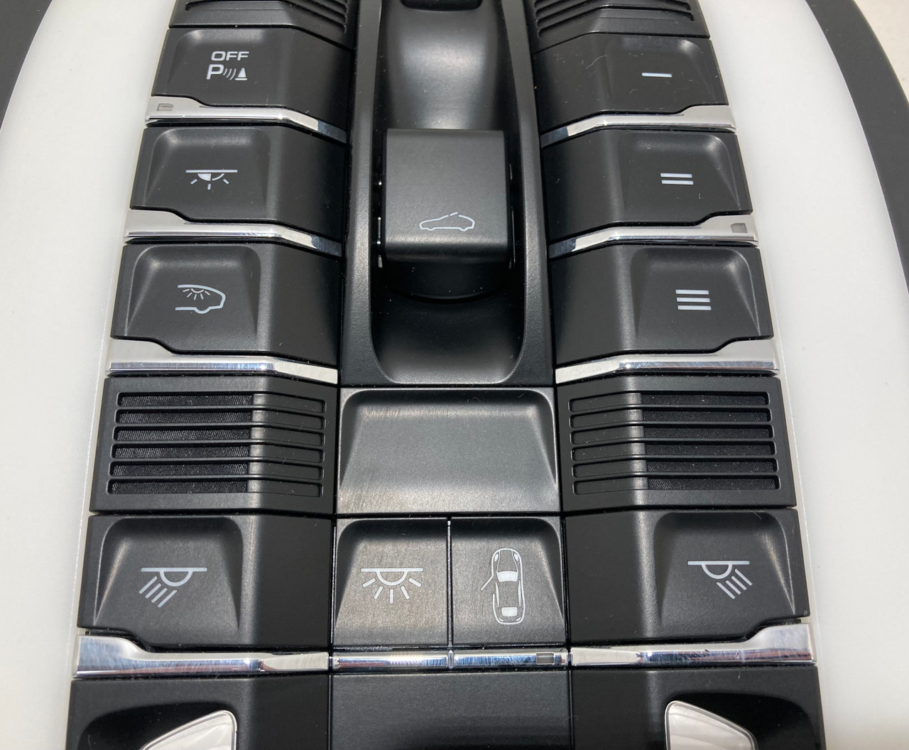 2015-2018 Porsche Macan Front Overhead Console Switches / Dome