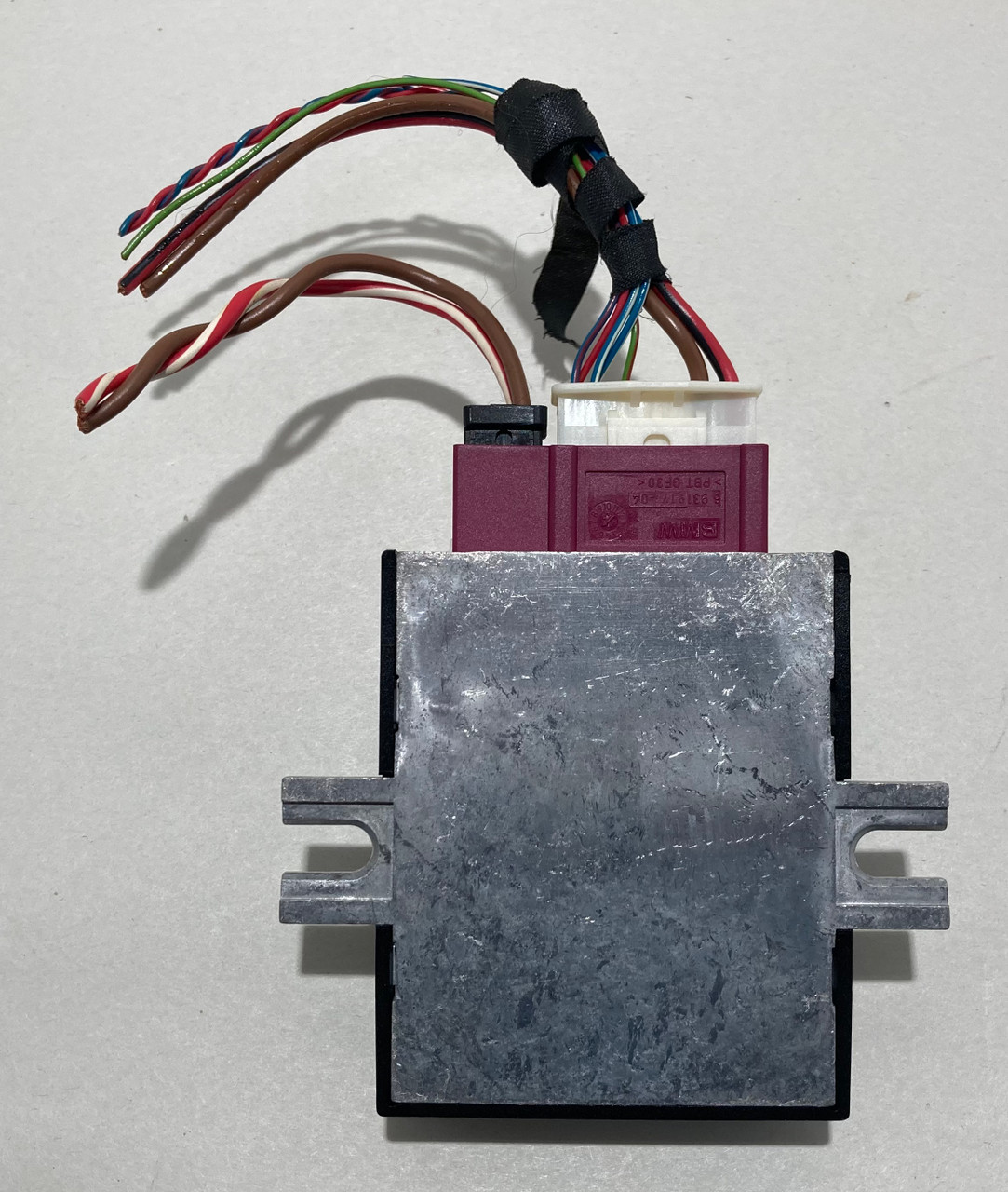 2008-2013 BMW 128i 135i Fuel Pump Relay Module / OEM / 16147276046