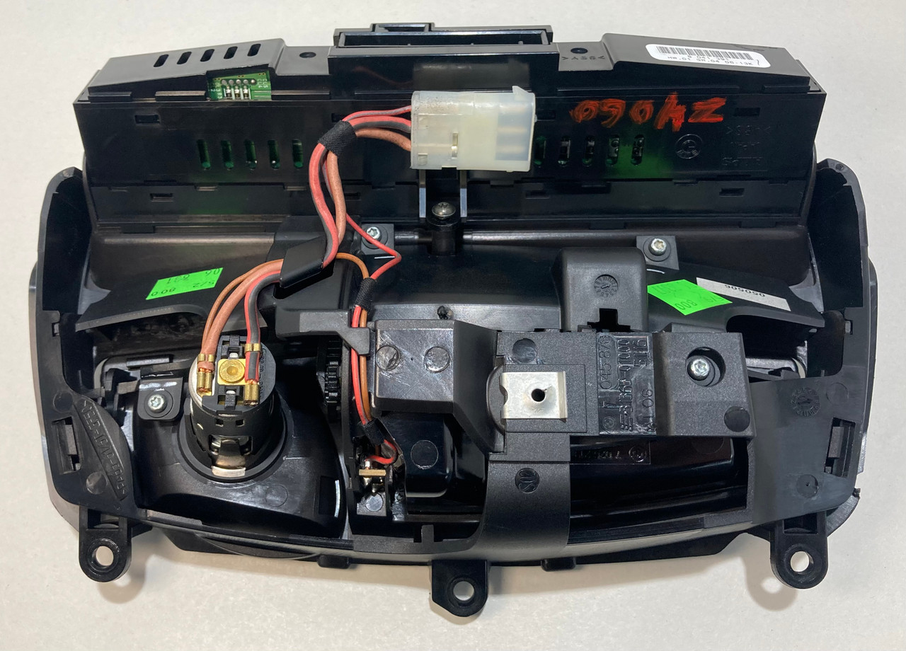 2006-2008 E85 BMW Z4 Roadster Ashtray Console w/ DSC Switches