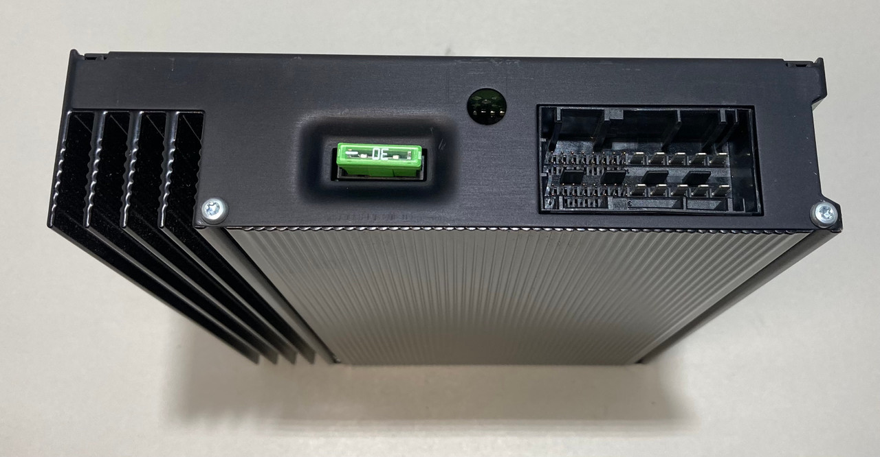 2006-2008 E85 BMW Z4 Radio Amplifier / Lear Redstar 2 DSP