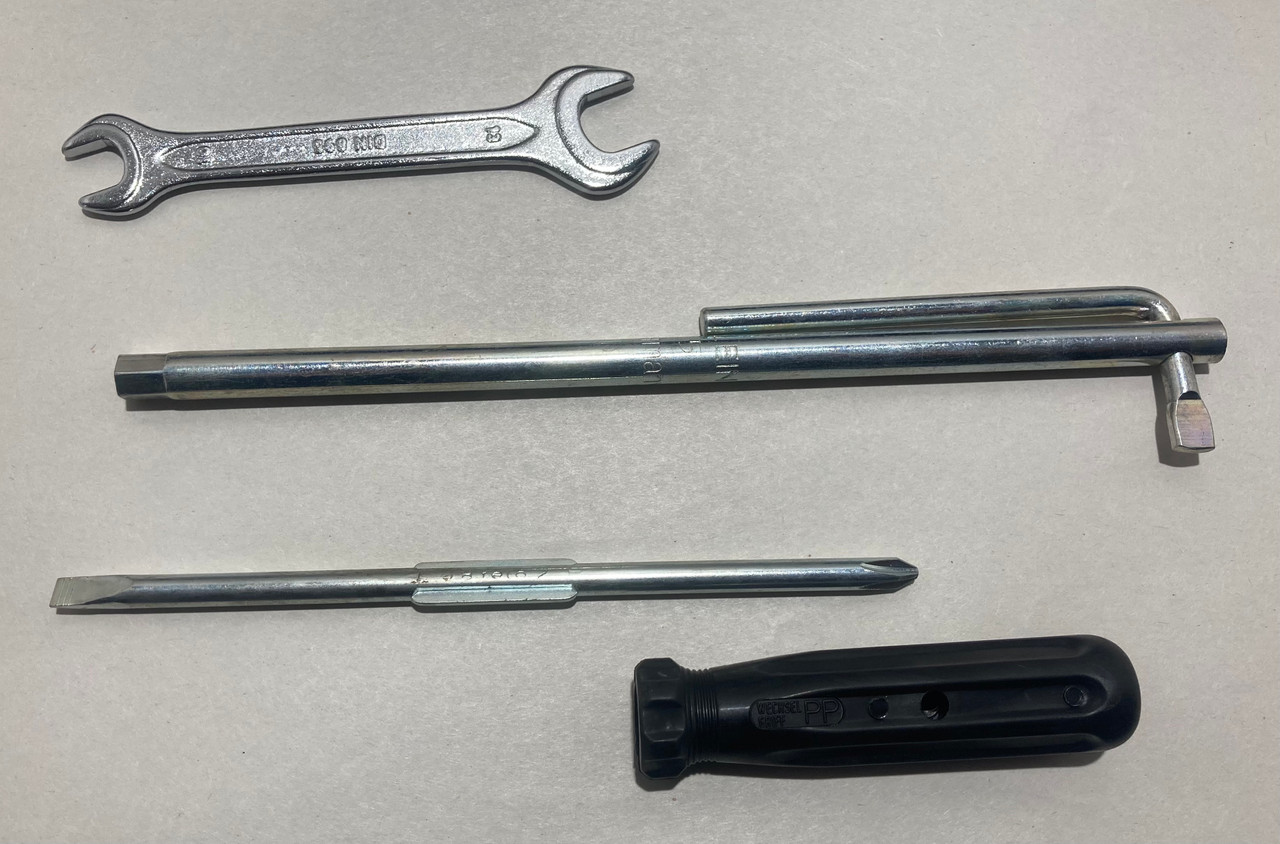 2005-2012 Porsche 987 Boxster Cayman / 997 911 Emergency Tool Kit