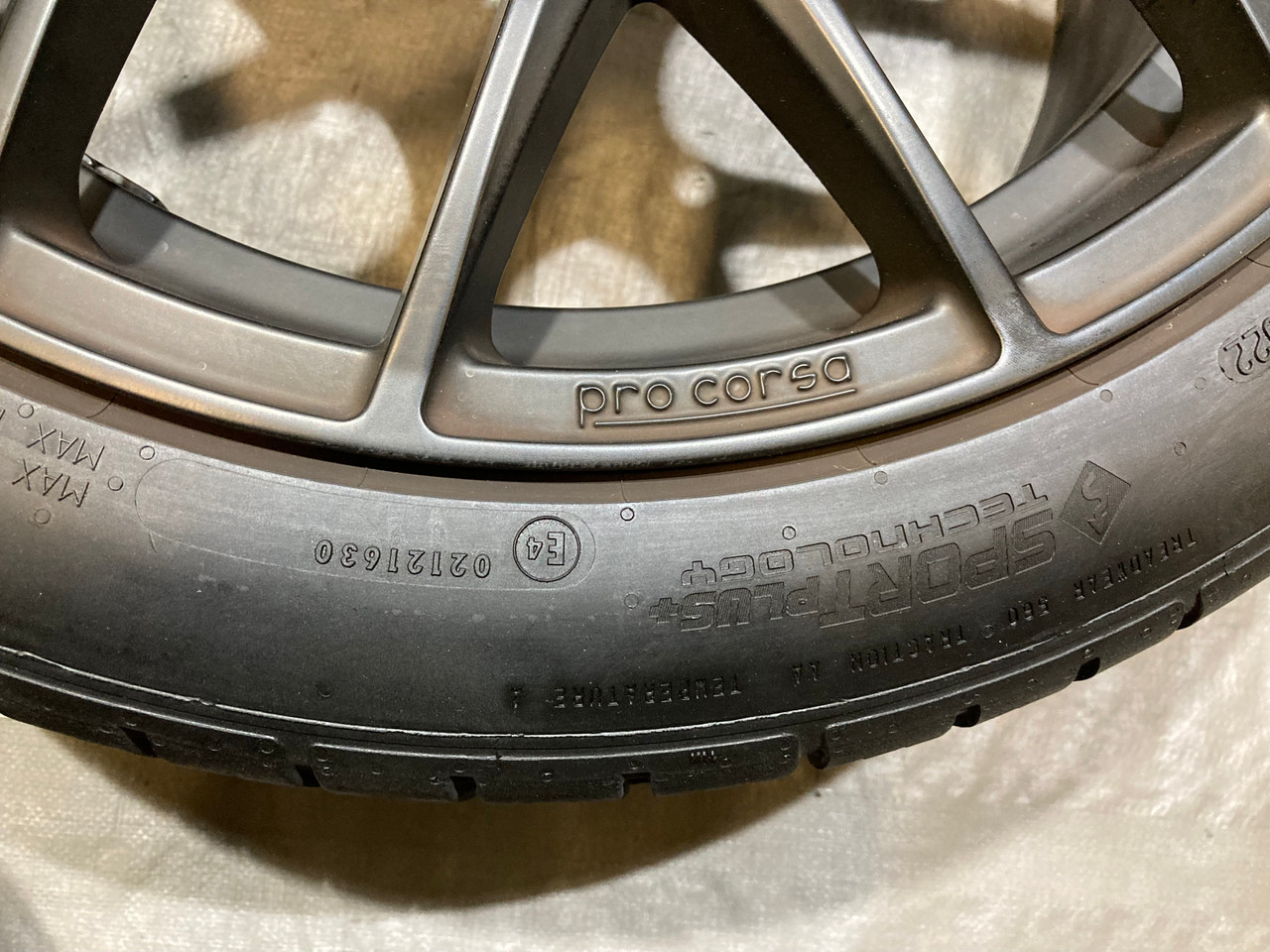DAMAGED* Set of 4 Sparco Pro Corsa Wheels Rims w/ Tires / 18x8