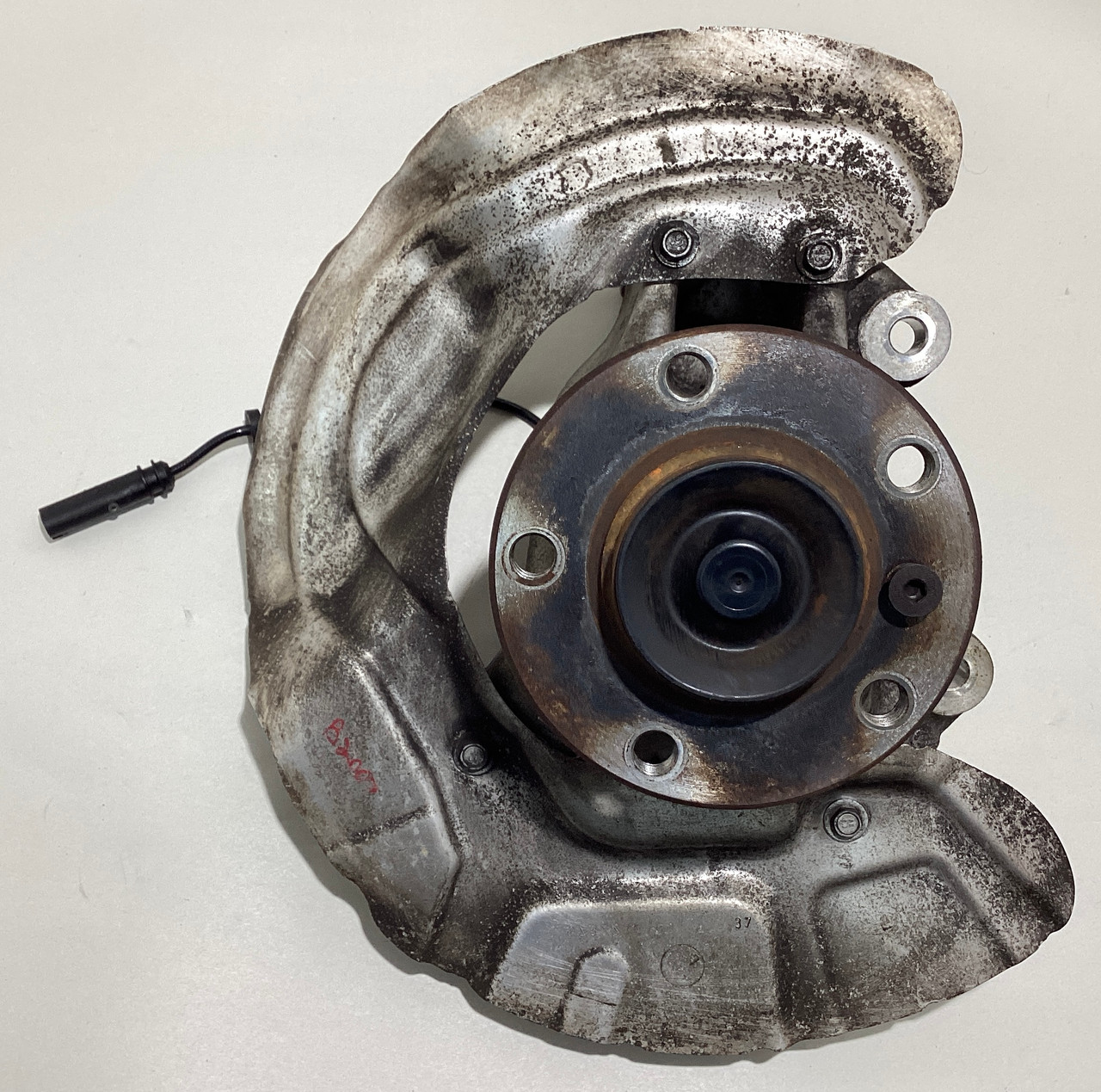 2014-2020 BMW 2 Series Driver Front Spindle / Knuckle / Hub