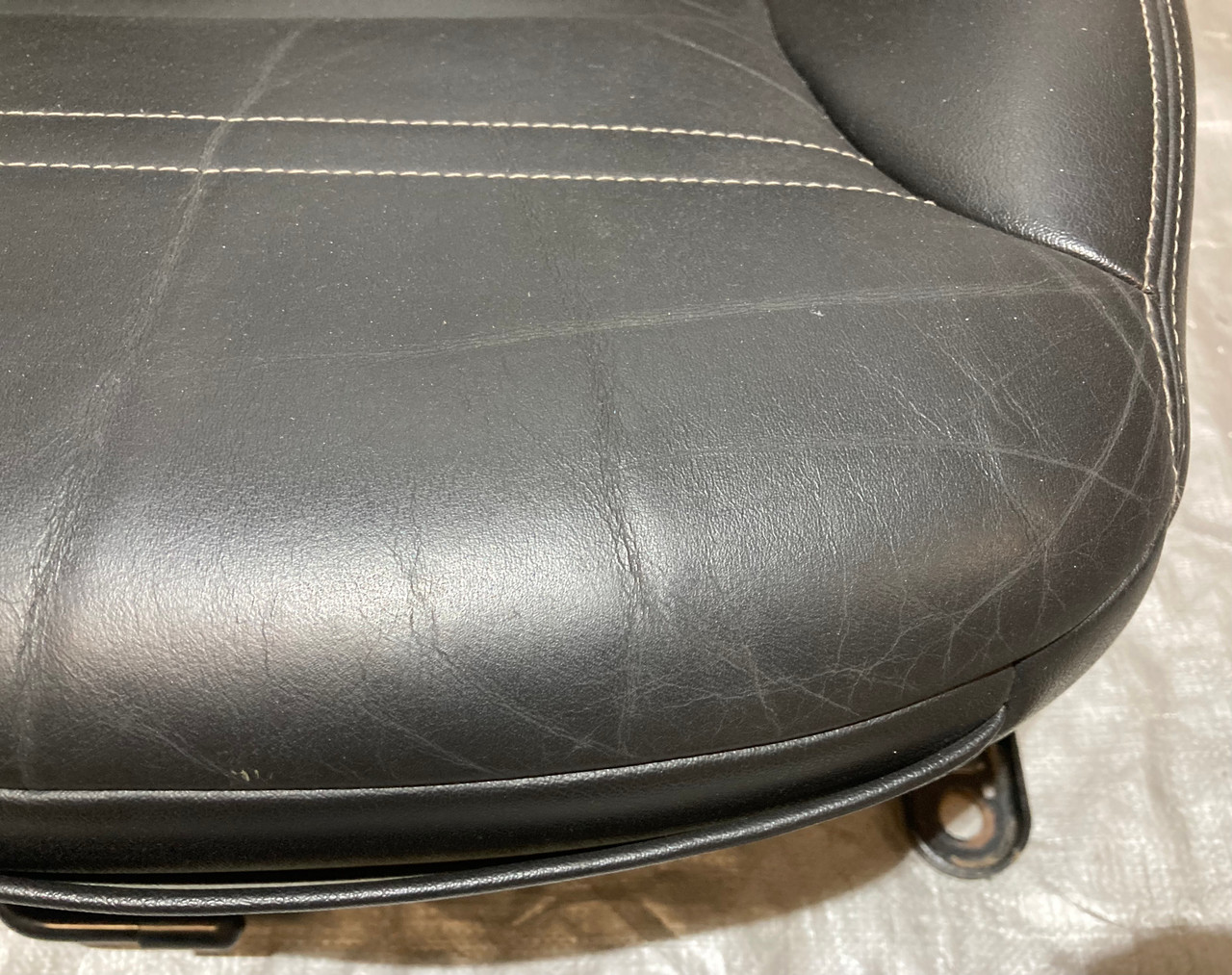 2007-2009 Saturn Sky / Pontiac Solstice Black Leather Seats / Pair