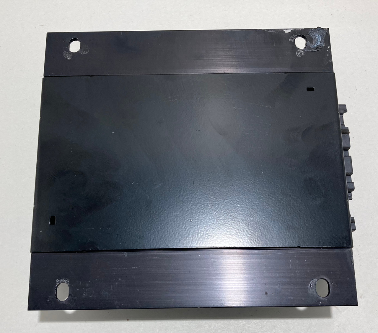 2006-2009 Pontiac Solstice / Saturn Sky Monsoon Audio Amplifier