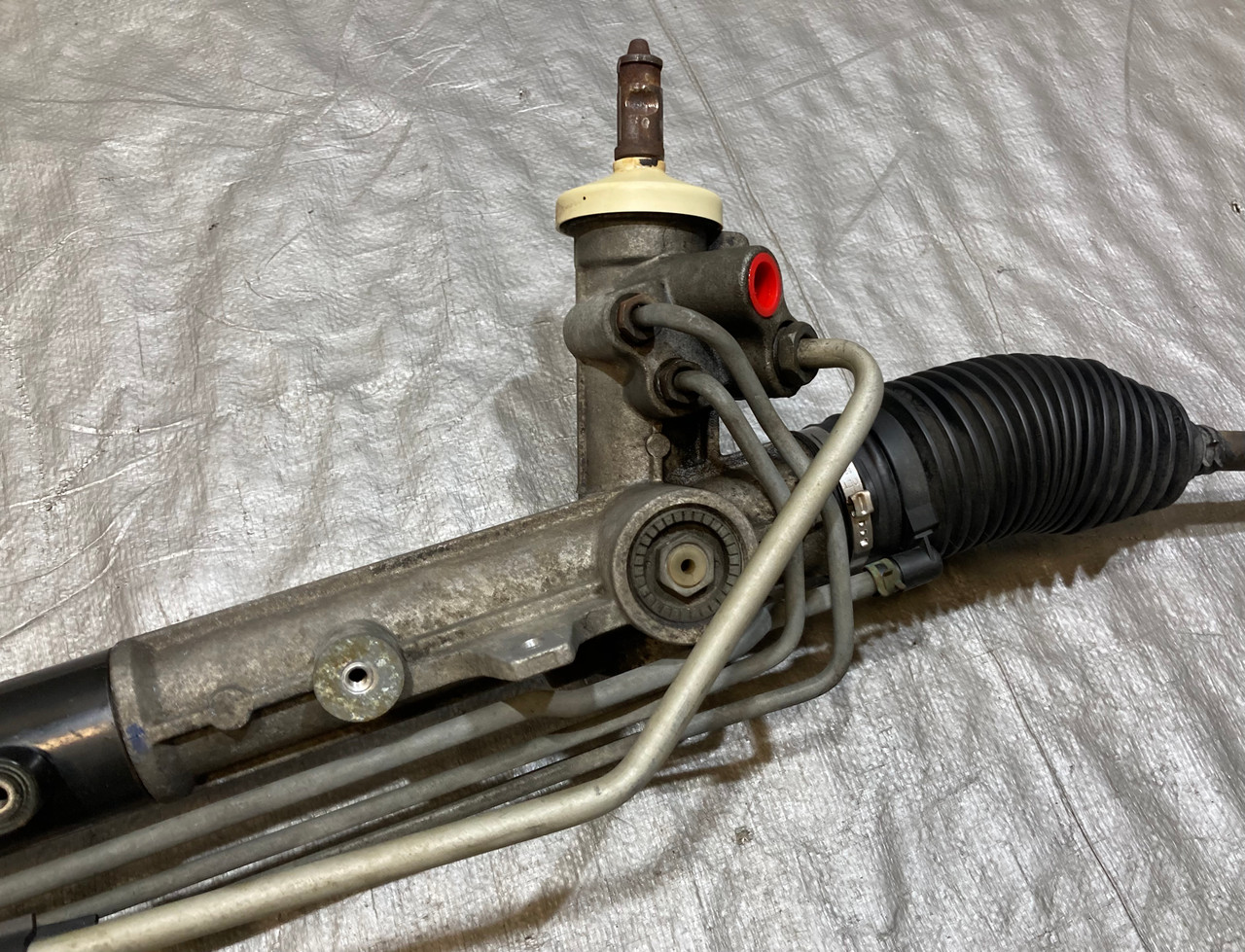 2006-2010 Saturn Sky / Pontiac Solstice Steering Rack w/ Tie Rod