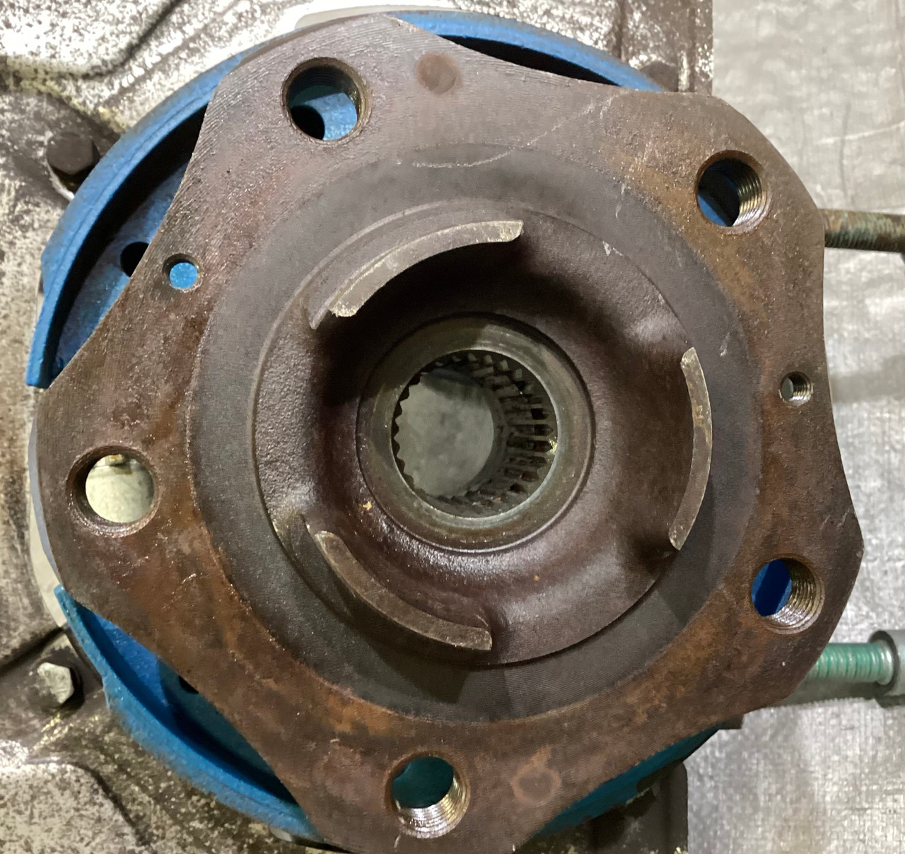 2000-2004 Porsche 996 911 OEM Rear Knuckles / Hubs / Driver