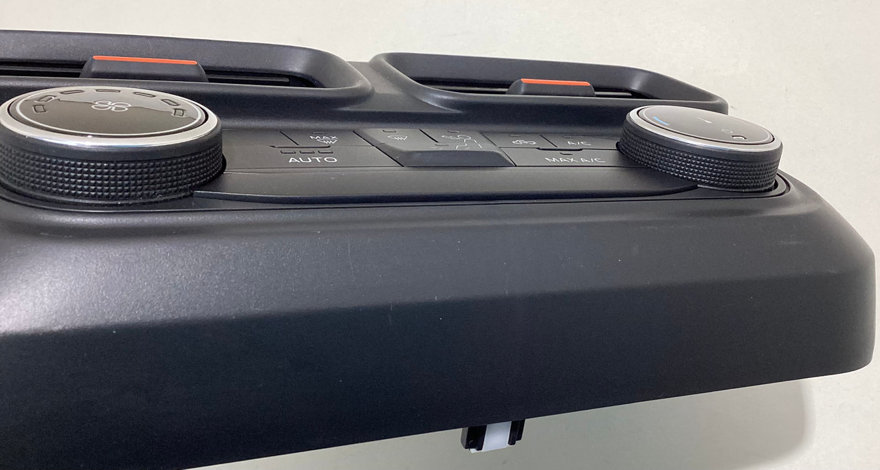 2022-2023 Ford Maverick Automatic Climate Control Module