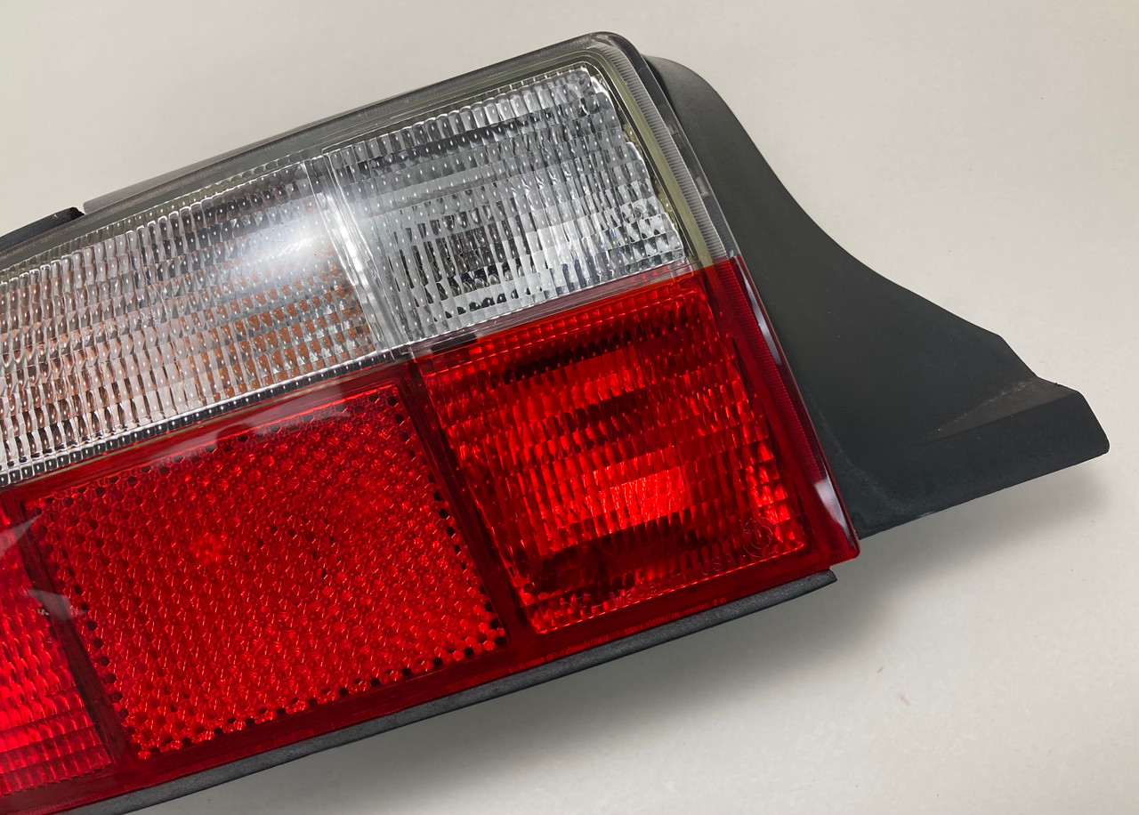 1999-2002 BMW Z3 M Roadster Driver Side Tail Light / Z3035