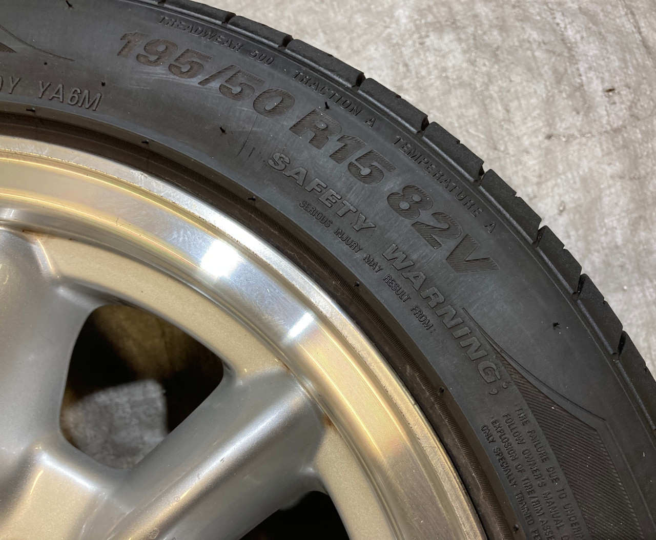 105-4 105-2 94-15 ハルナツ93-97 105-5 15x7 Miata Mazda 1990-2005 ポータブルプレーヤー