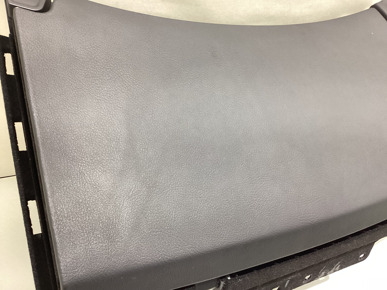 2014-2019 Chevrolet C7 Corvette OEM Glove Box Lid Assembly / Black