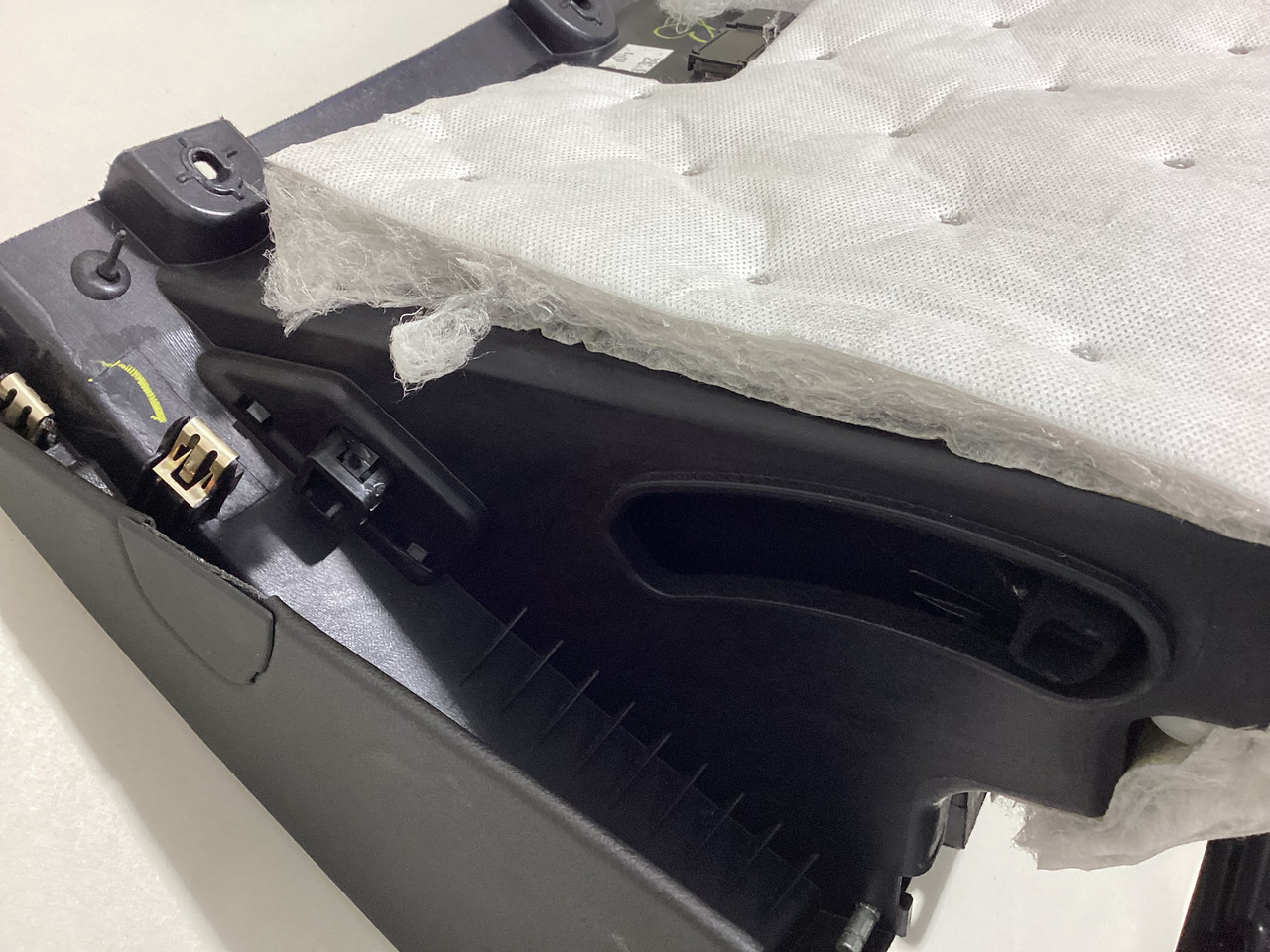2014-2019 Chevrolet C7 Corvette OEM Glove Box Lid Assembly / Black