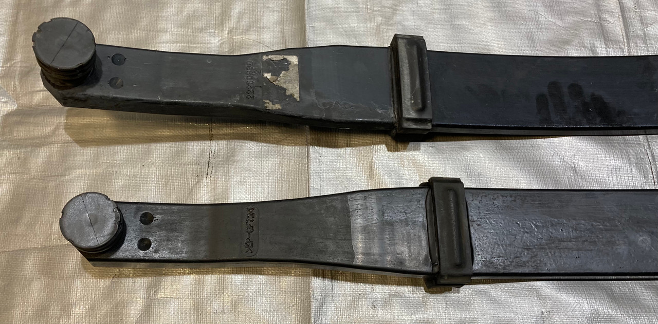 2014-2019 Chevrolet C7 Corvette Stingray Leaf Springs / Pair / OEM