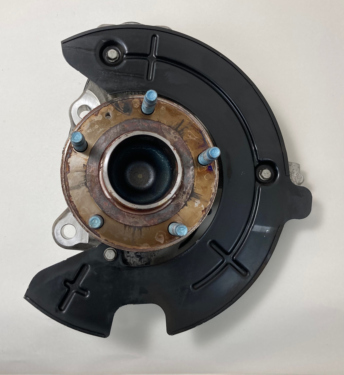 2014-2019 Chevrolet C7 Corvette Passenger Front Knee Spindle Hub w