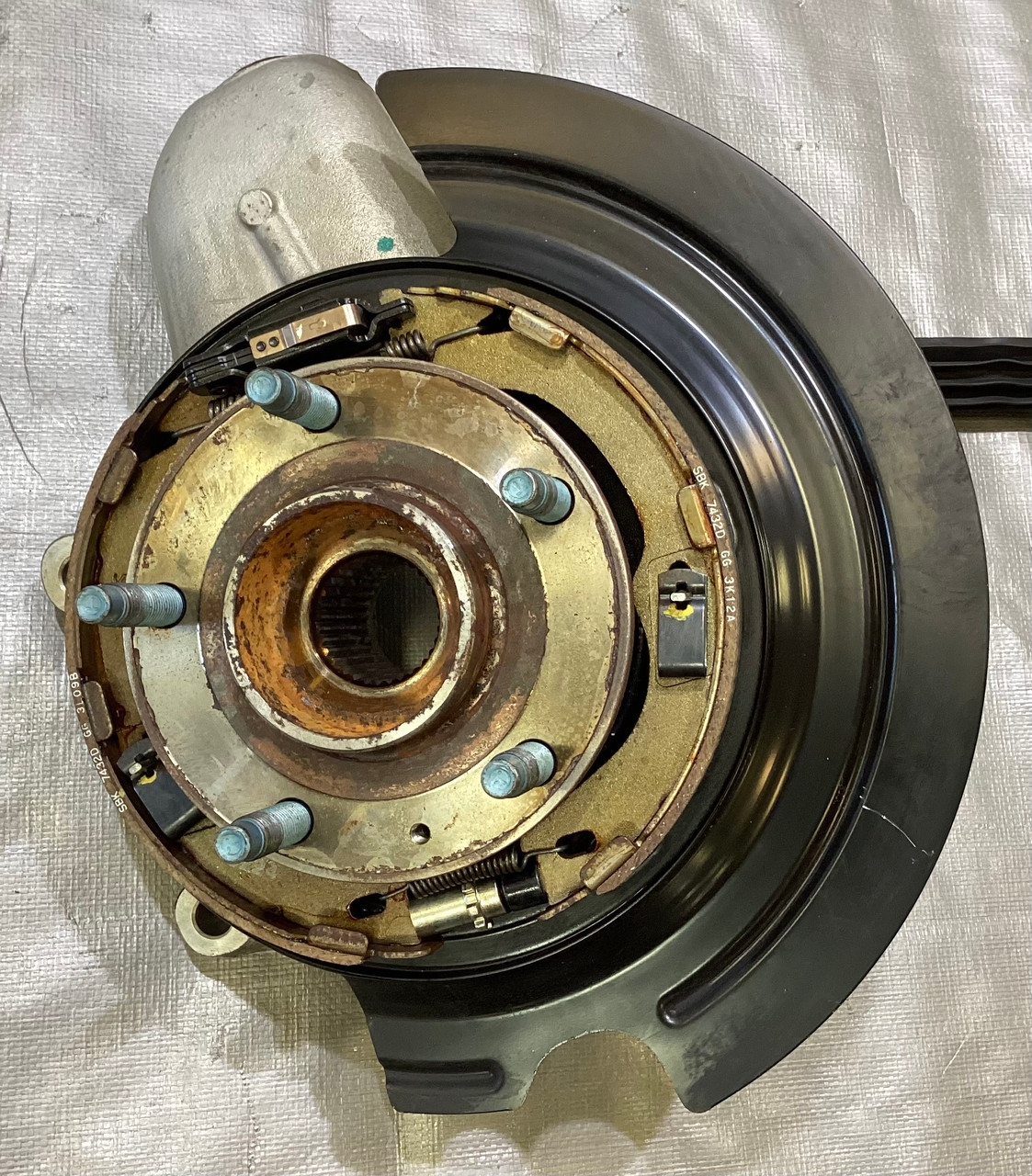 2014-2019 Chevrolet C7 Corvette Driver Rear Knee Spindle Hub w