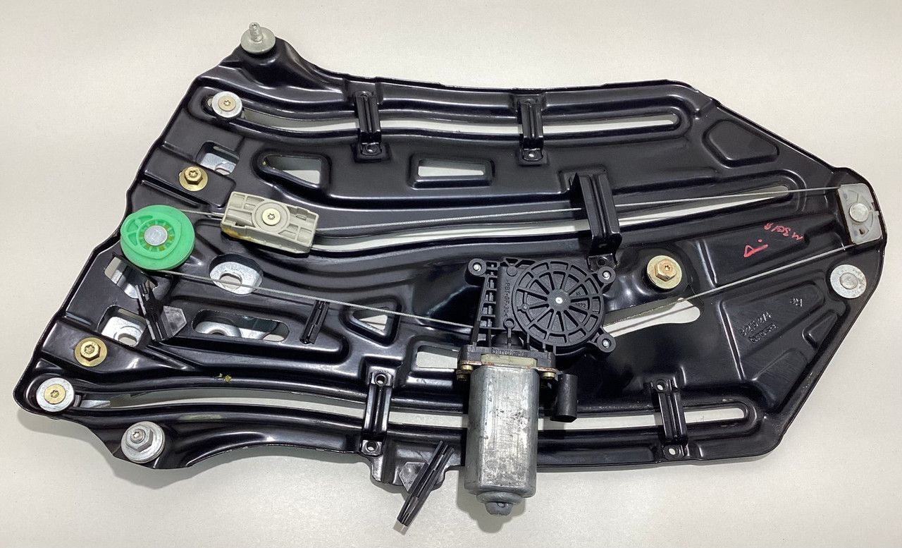 2001-2006 E46 BMW M3 Convertible Passenger Rear Quarter Window Regulator / Motor / M3018