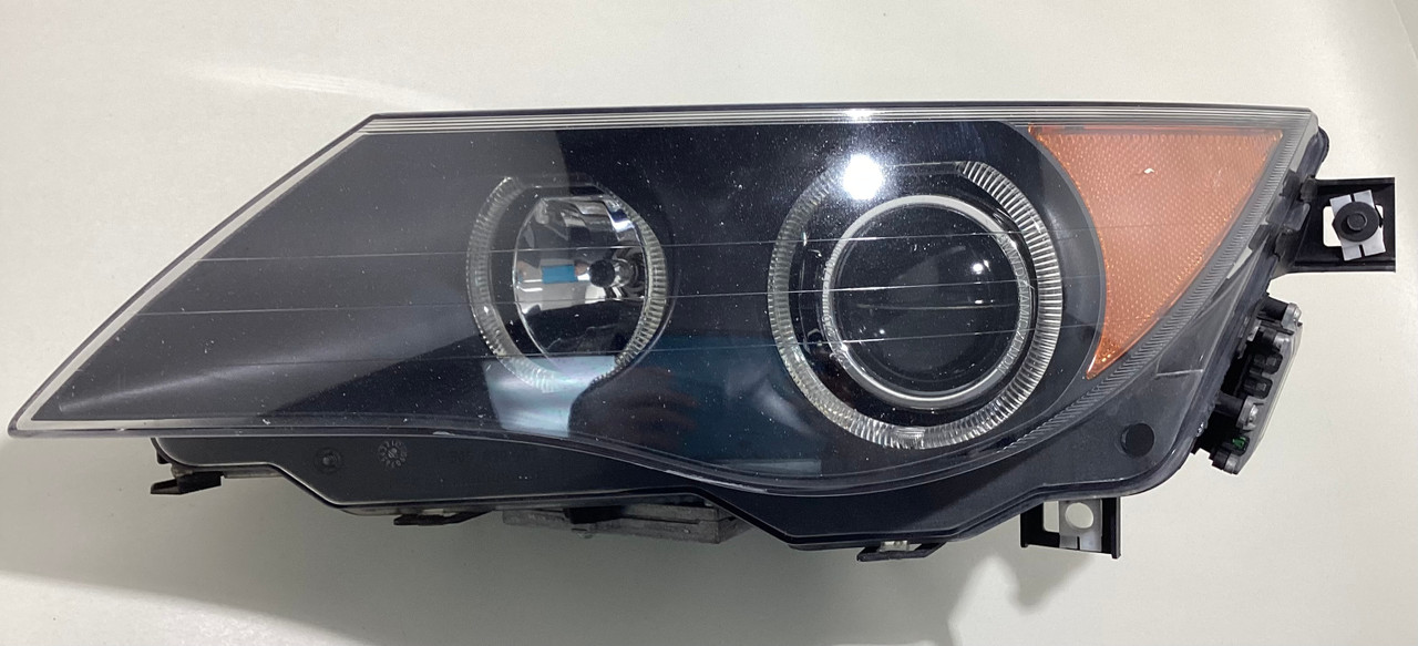 2004-2007 BMW E63 E64 M6 650i Driver Side Headlight / Xenon HID