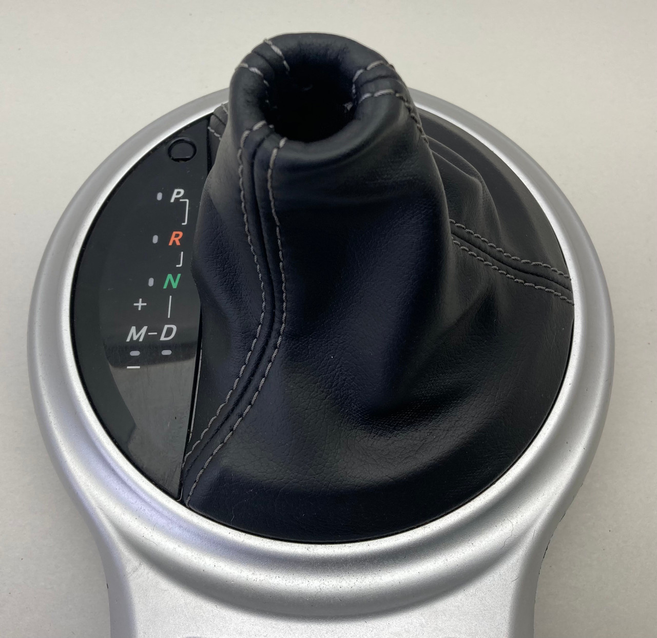 2017-2020 Toyota 86 Automatic Shift Knob w/ Indicator / Trim