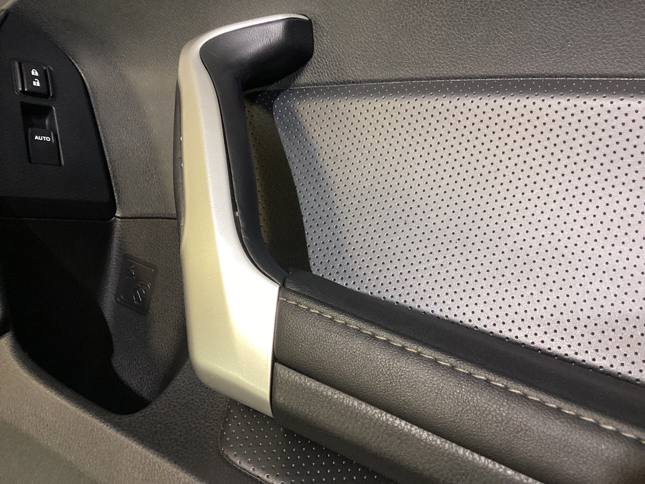 2017-2020 Toyota 86 Interior Door Panels / Pair / FB047 - Redline