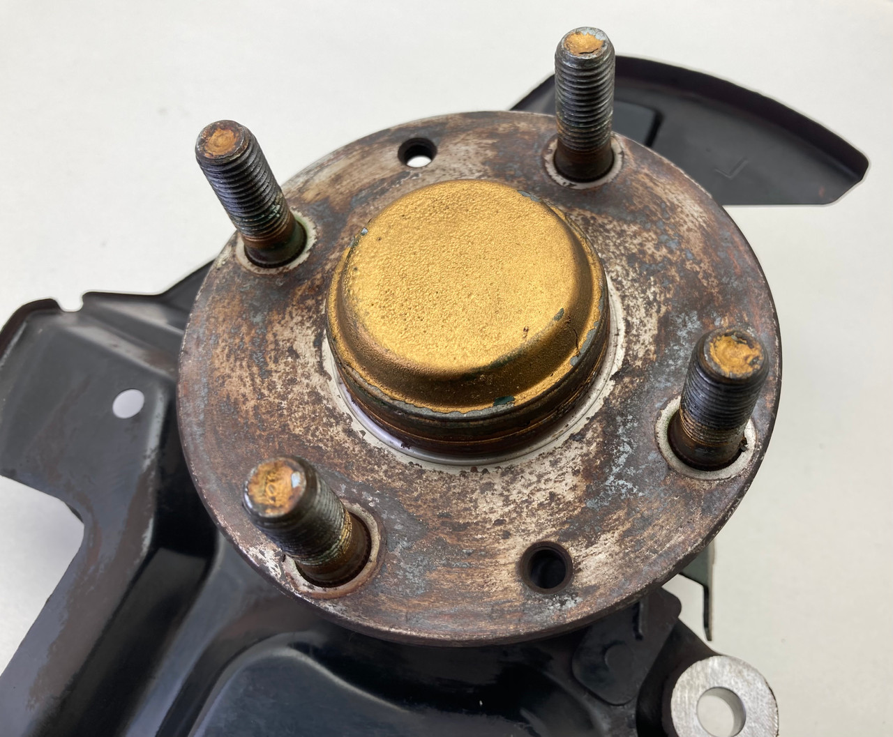 1999-2002 Mazda Miata Front Spindles / Knuckles w/ Hubs / Pair