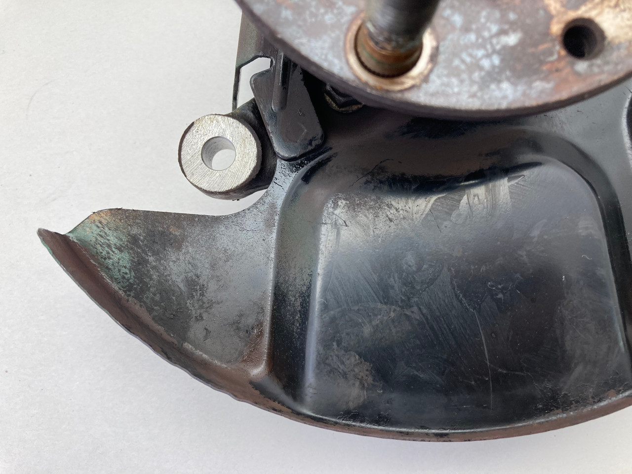 1999-2002 Mazda Miata Front Spindles / Knuckles w/ Hubs / Pair