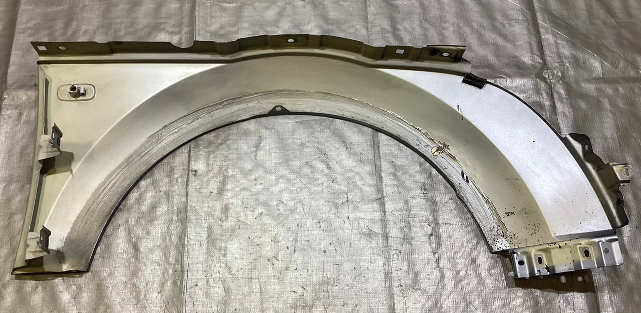 2000-2006 Audi TT Driver Side Fender Panel / Avus Silver Pearl