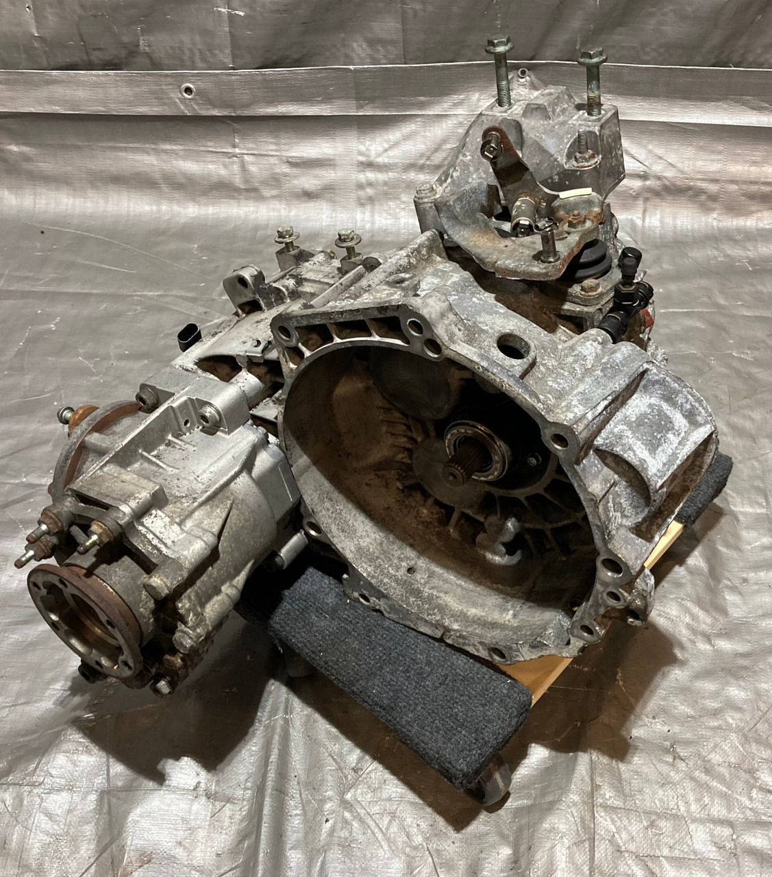 2001-2002 Audi TT Quattro AWD 225hp 6 Speed Manual Transmission w