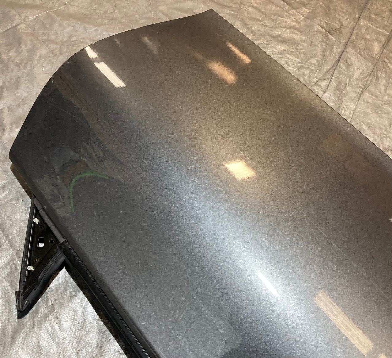 2009-2020 Nissan 370Z Coupe Passenger Door Assembly / Gun Metallic