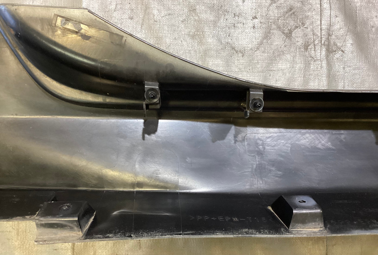 2009-2020 Nissan 370Z Driver Side Skirt Rocker Panel / Gun