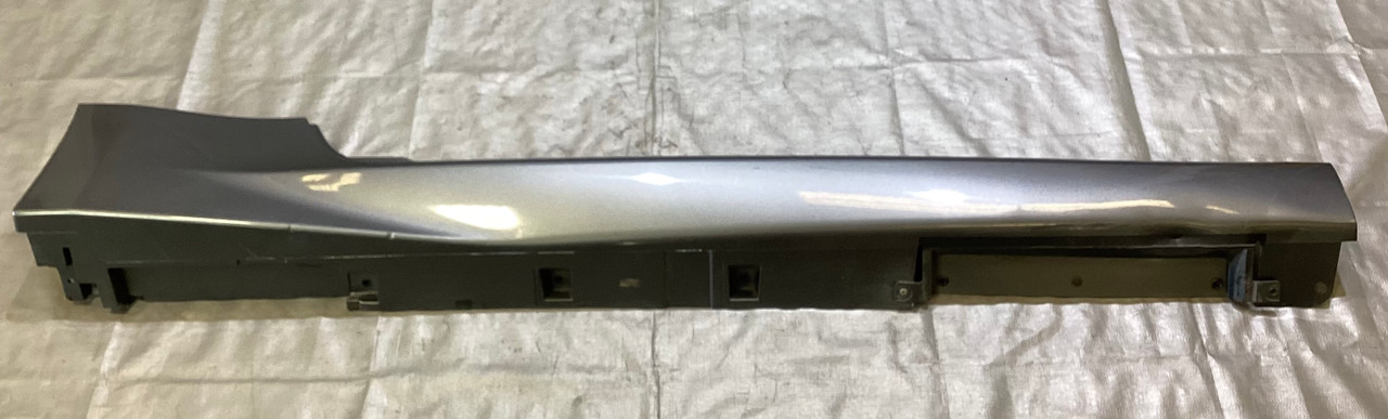 2009-2020 Nissan 370Z Passenger Side Skirt Rocker Panel / Gun