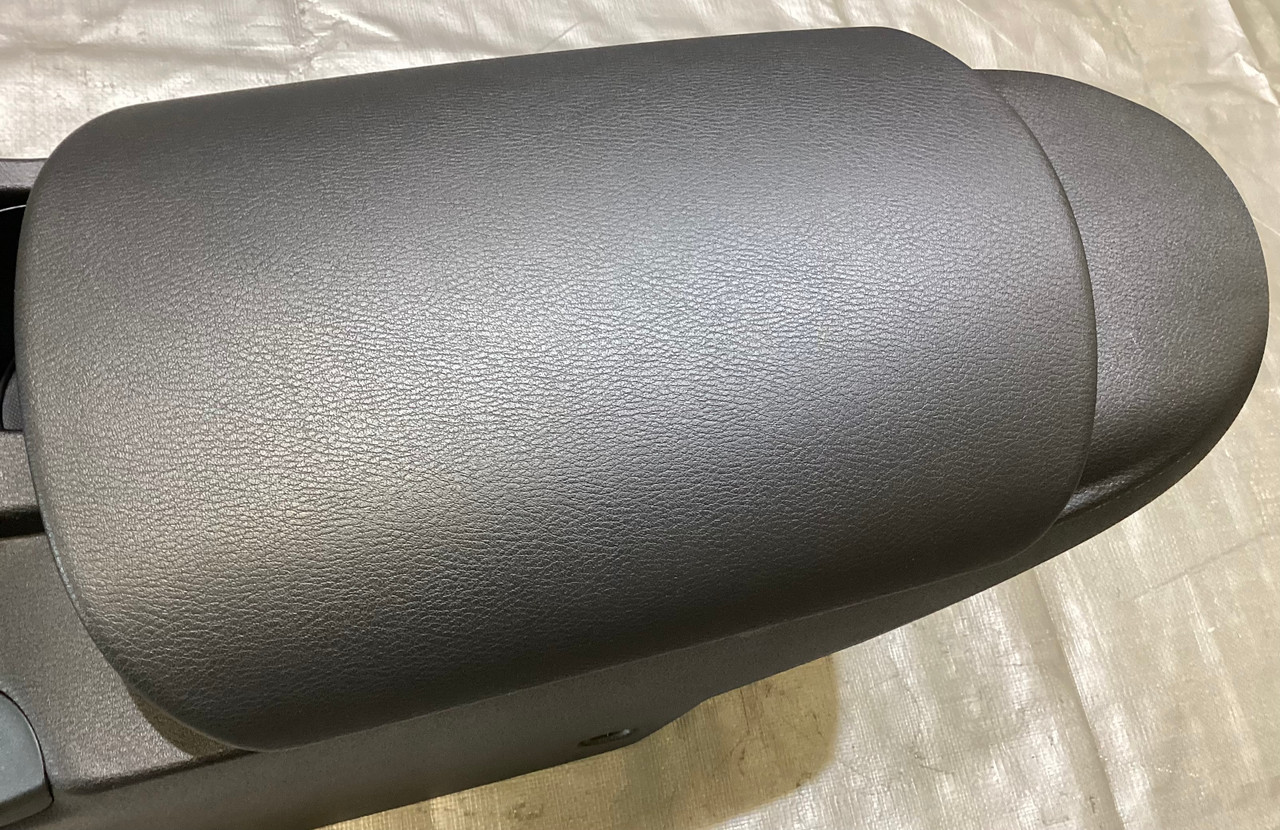 2023-2025 Nissan Z OEM Center Console w/ Lid / Black / Automatic