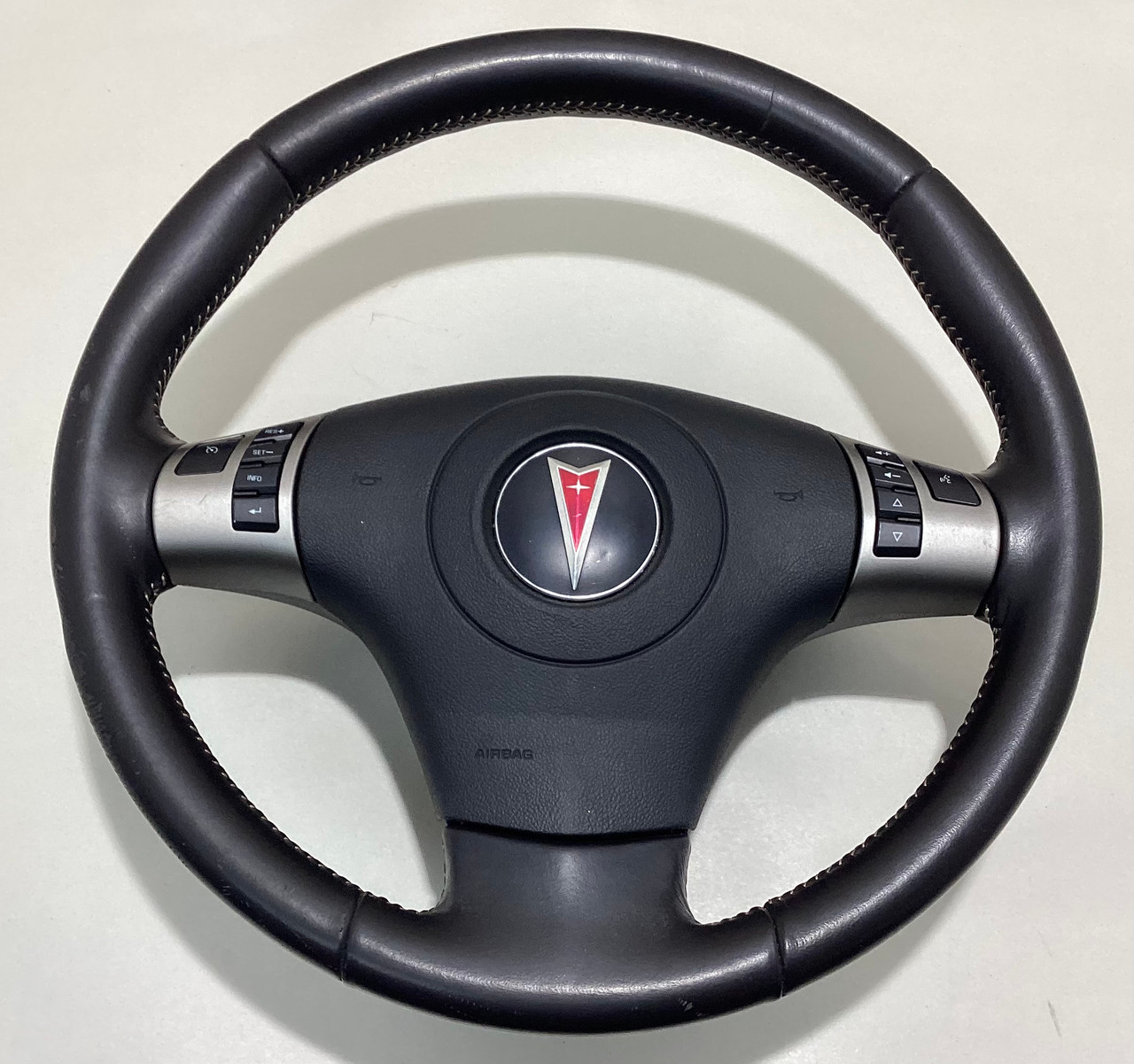 2006-2008 Pontiac Solstice Steering Wheel w/ Airbag / OEM / PS072