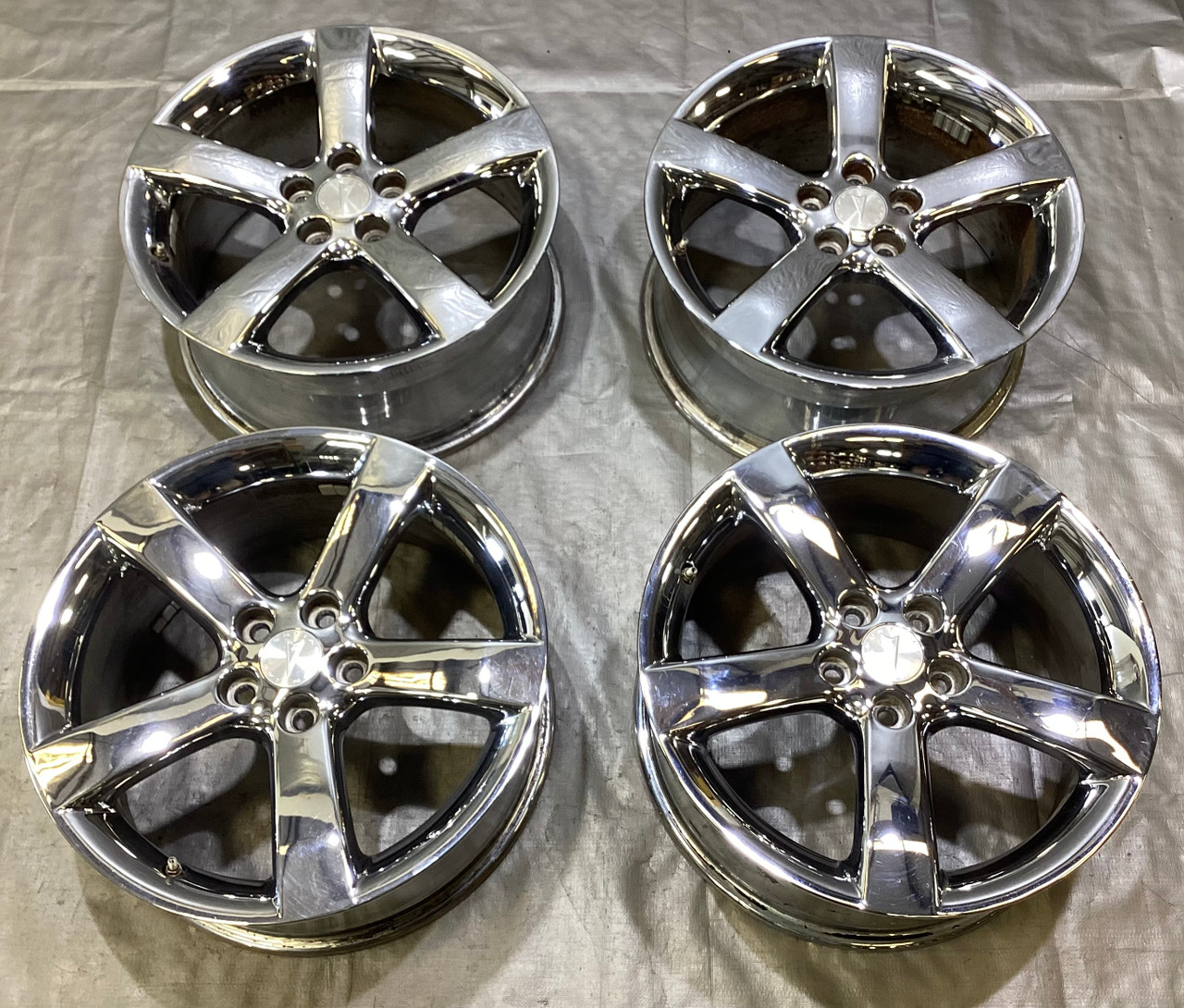 2006-2009 Pontiac Solstice 18x8