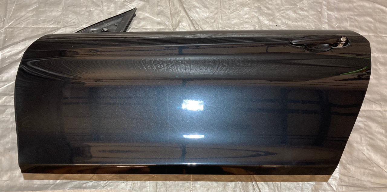 2015-2020 F82 F83 BMW M4 Driver Door Assembly / Black Sapphire