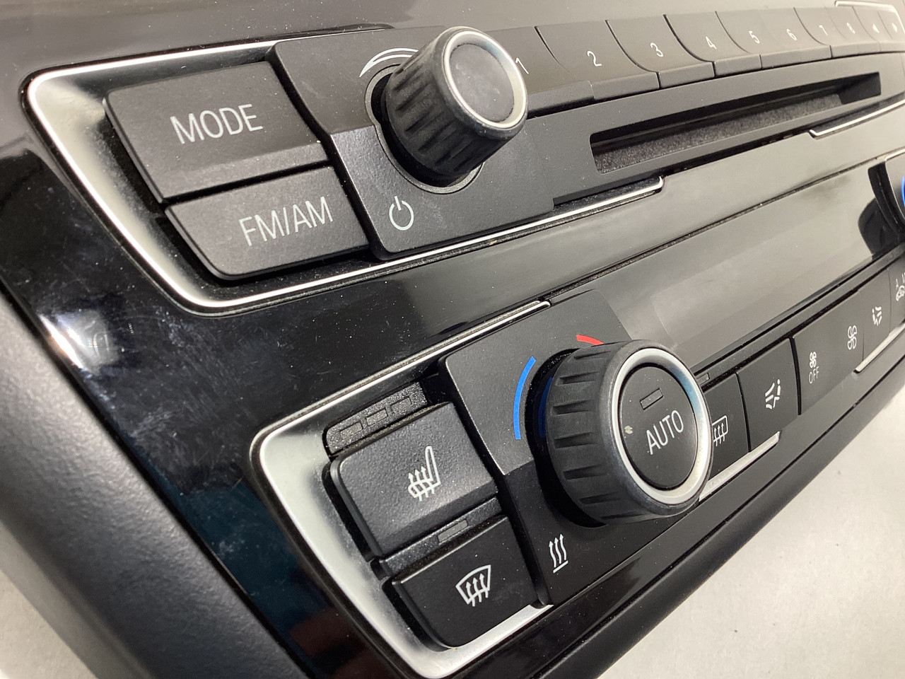 2015-2020 F80 F82 F83 BMW M3 Automatic Climate Control / Radio