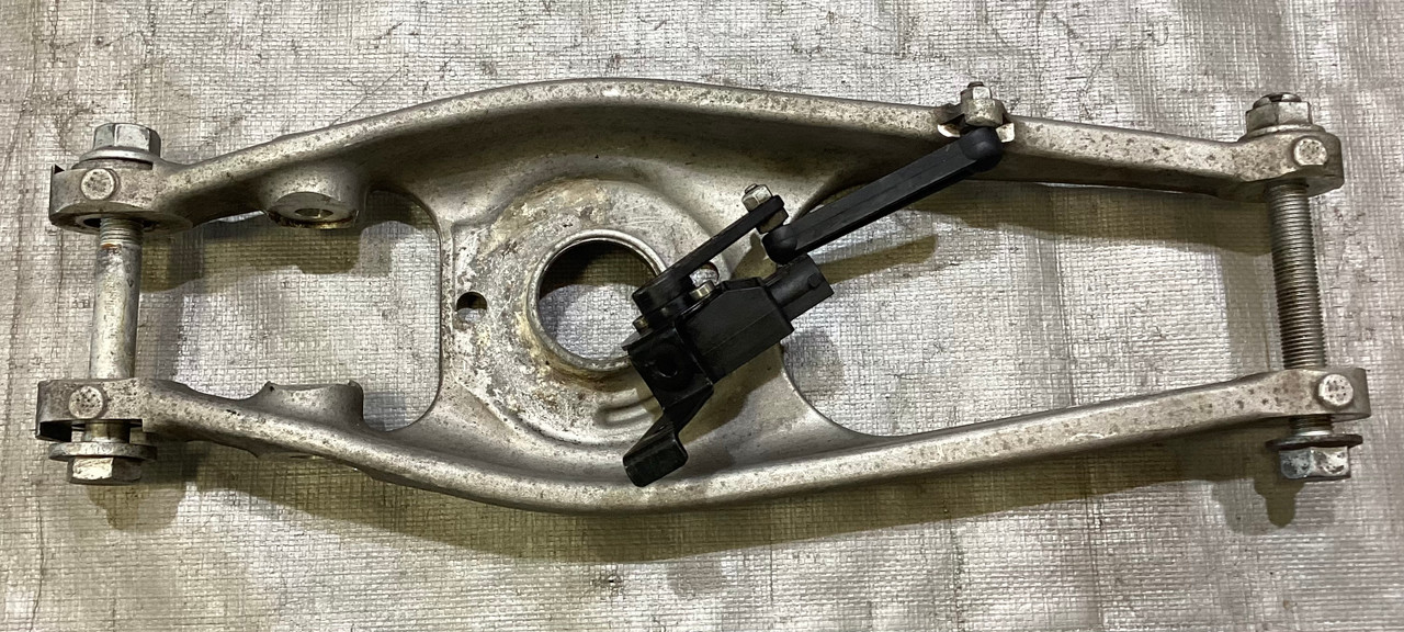 2015-2020 F80 F82 F87 BMW M2 M3 M4 OEM Rear Control Arm Set / 95K