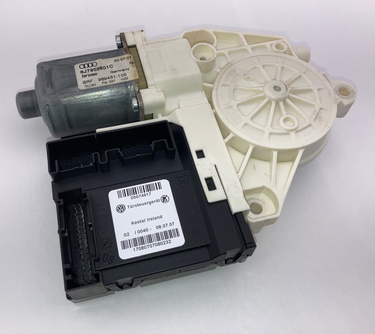 エツ　TT01D 2008-2014 Audi TT Convertible Driver Side Window Motor