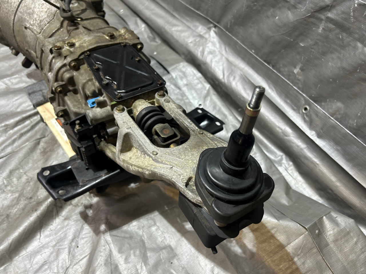 ベンツ 新品 76308 オートアート 1/18 メルセデス ベンツ G63 AMG 6X6