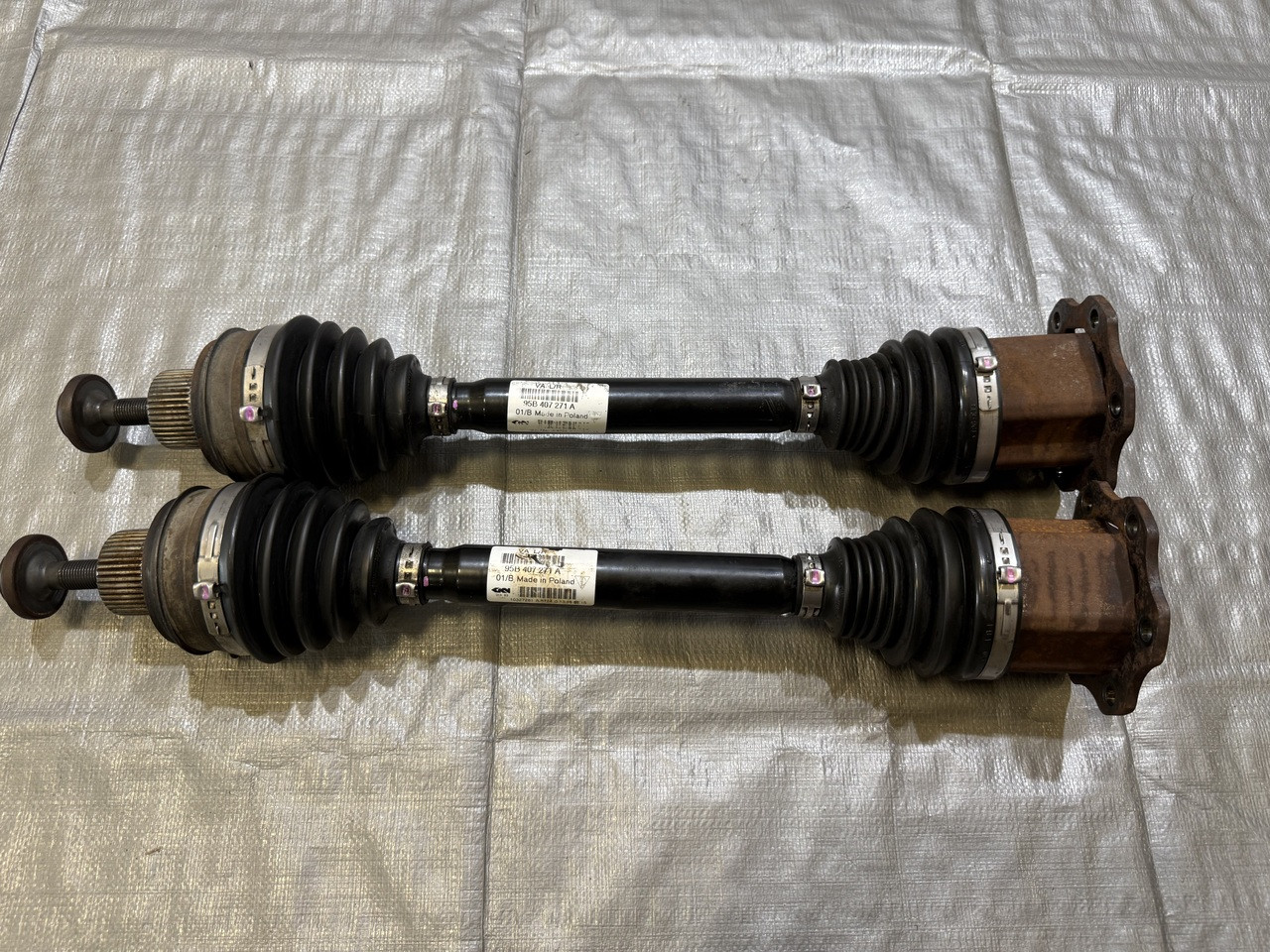 Macan2016 2015-2018 Porsche Macan Front CV Axle Shafts / Pair / OEM / 84K