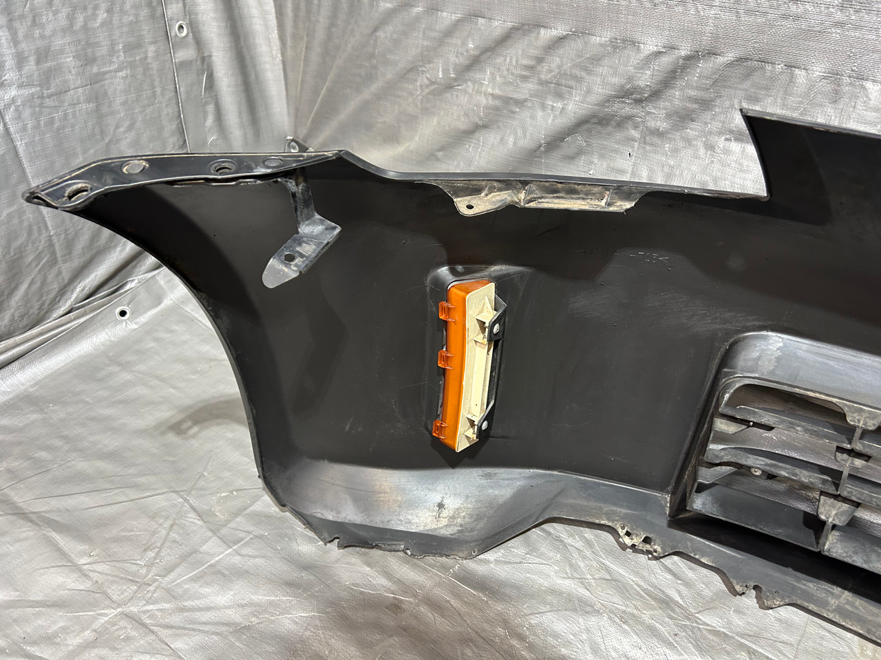 2006-2008 Nissan 350Z OEM Front Bumper Cover w/ Grille *DAMAGE