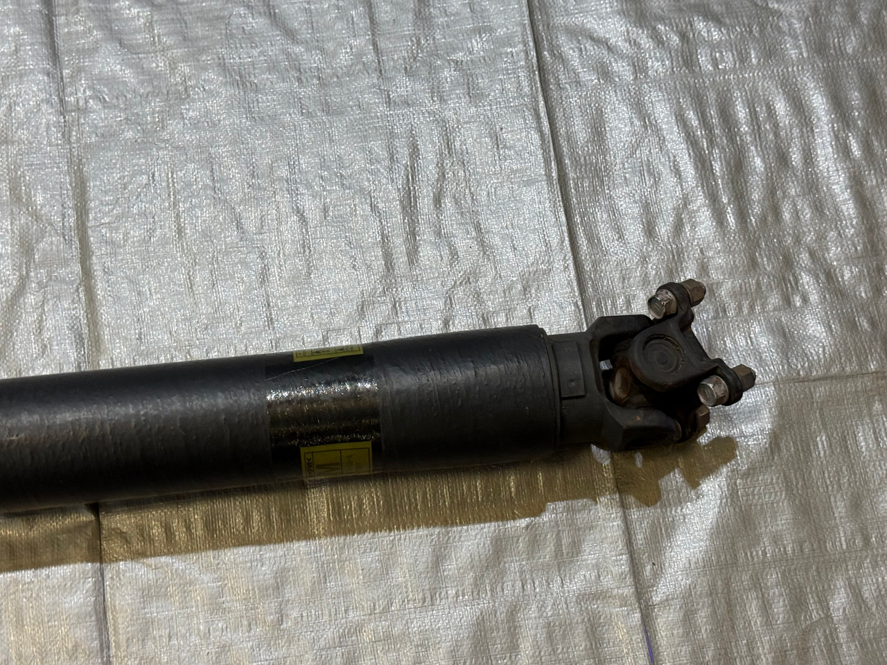 2003-2008 Nissan 350Z OEM Driveshaft w/ U-Joints / Manual / 103K