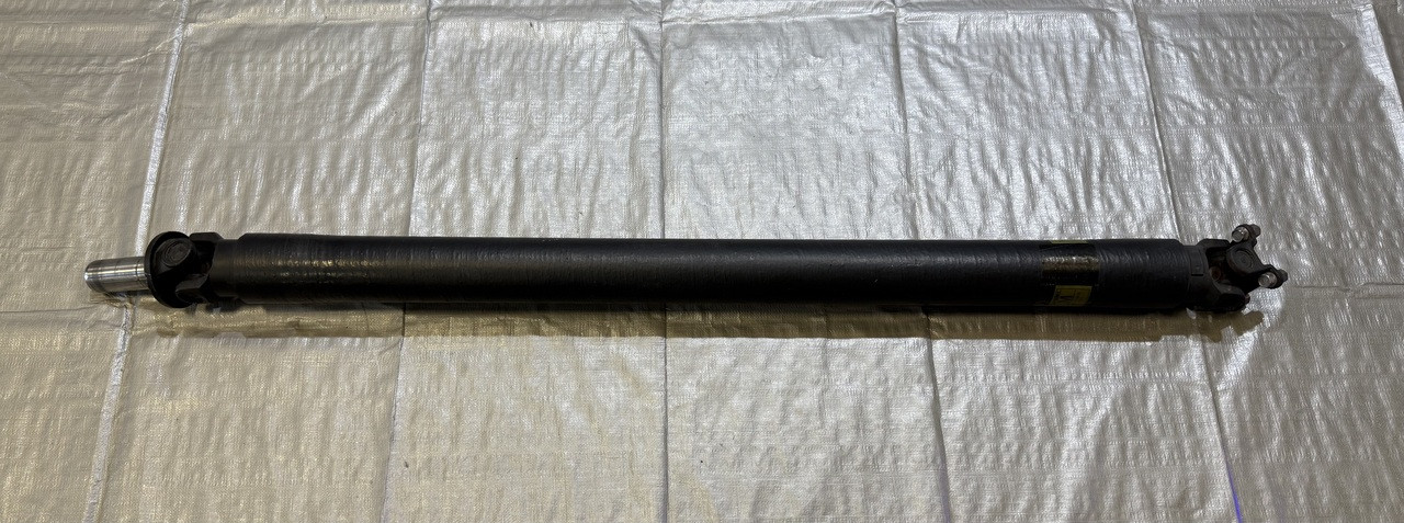 2003-2008 Nissan 350Z OEM Driveshaft w/ U-Joints / Manual / 103K