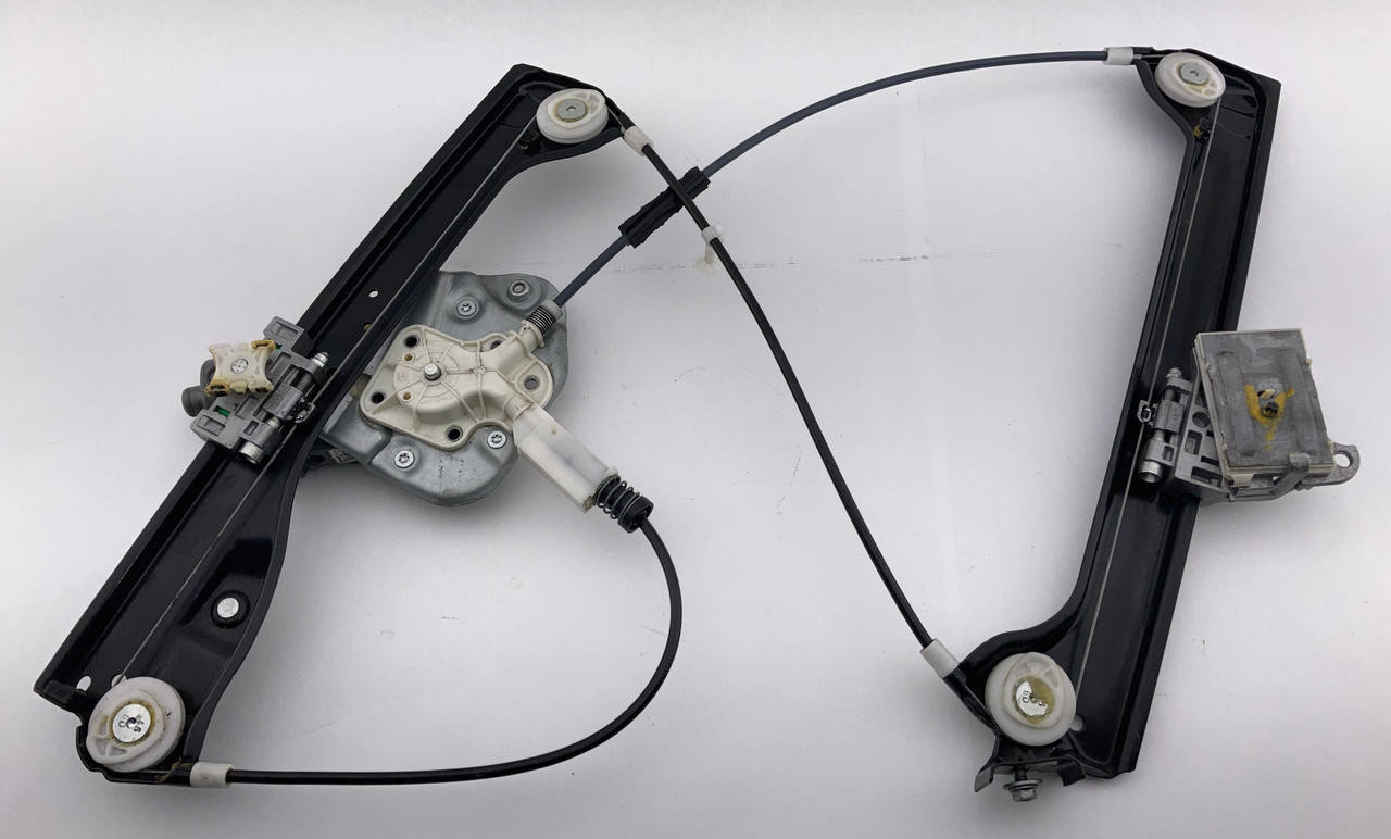 2006-2008 E86 BMW Z4 Coupe Driver Side Window Regulator w/ Motor / Z4061