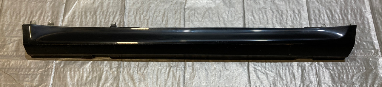1997-2002 BMW Z3 Roadster Coupe Driver Side Skirt Rocker Panel / Black Sapphire Metallic Z3037