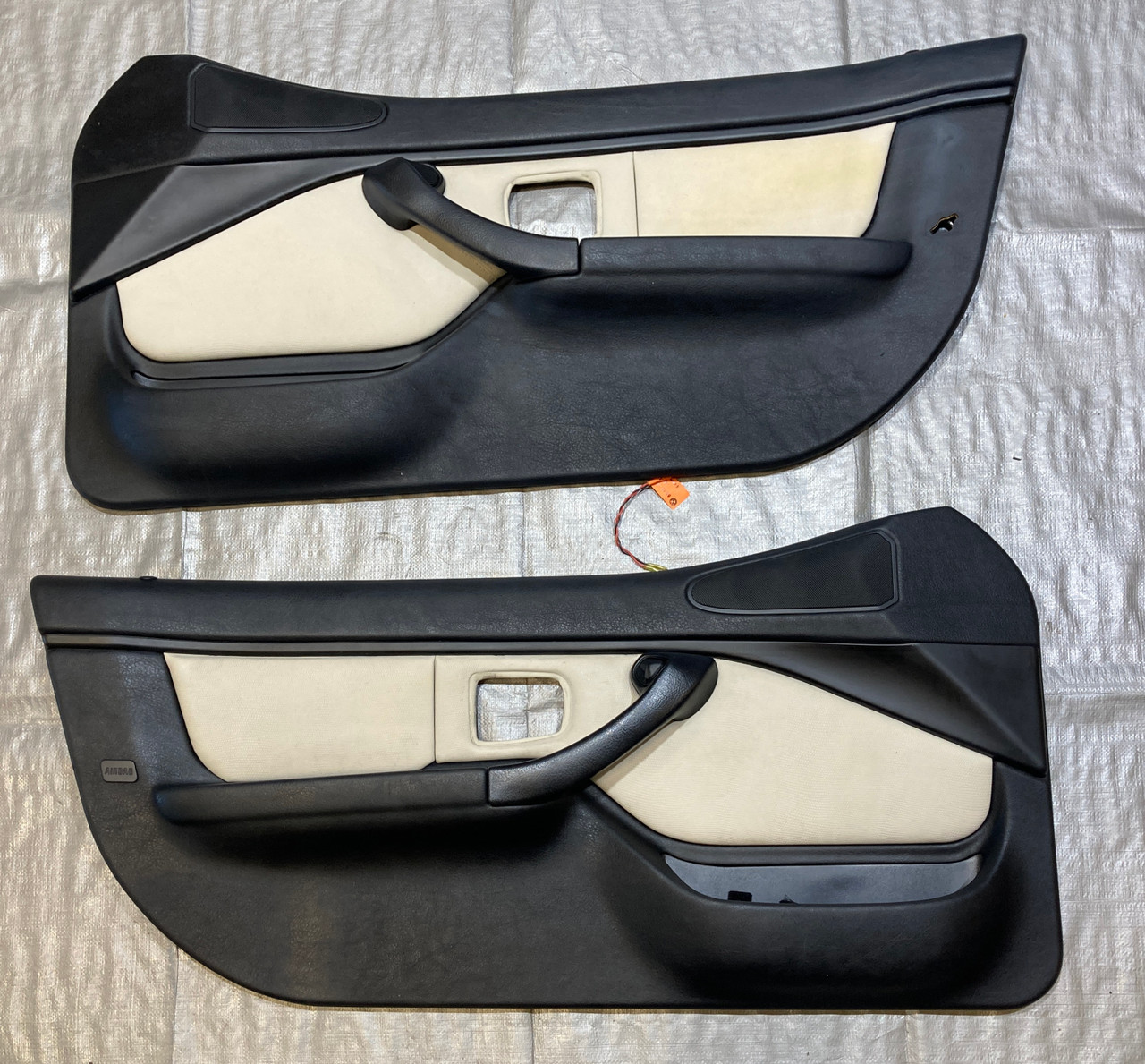 2000-2002 BMW Z3 Roadster Interior Door Panels / Lotus White
