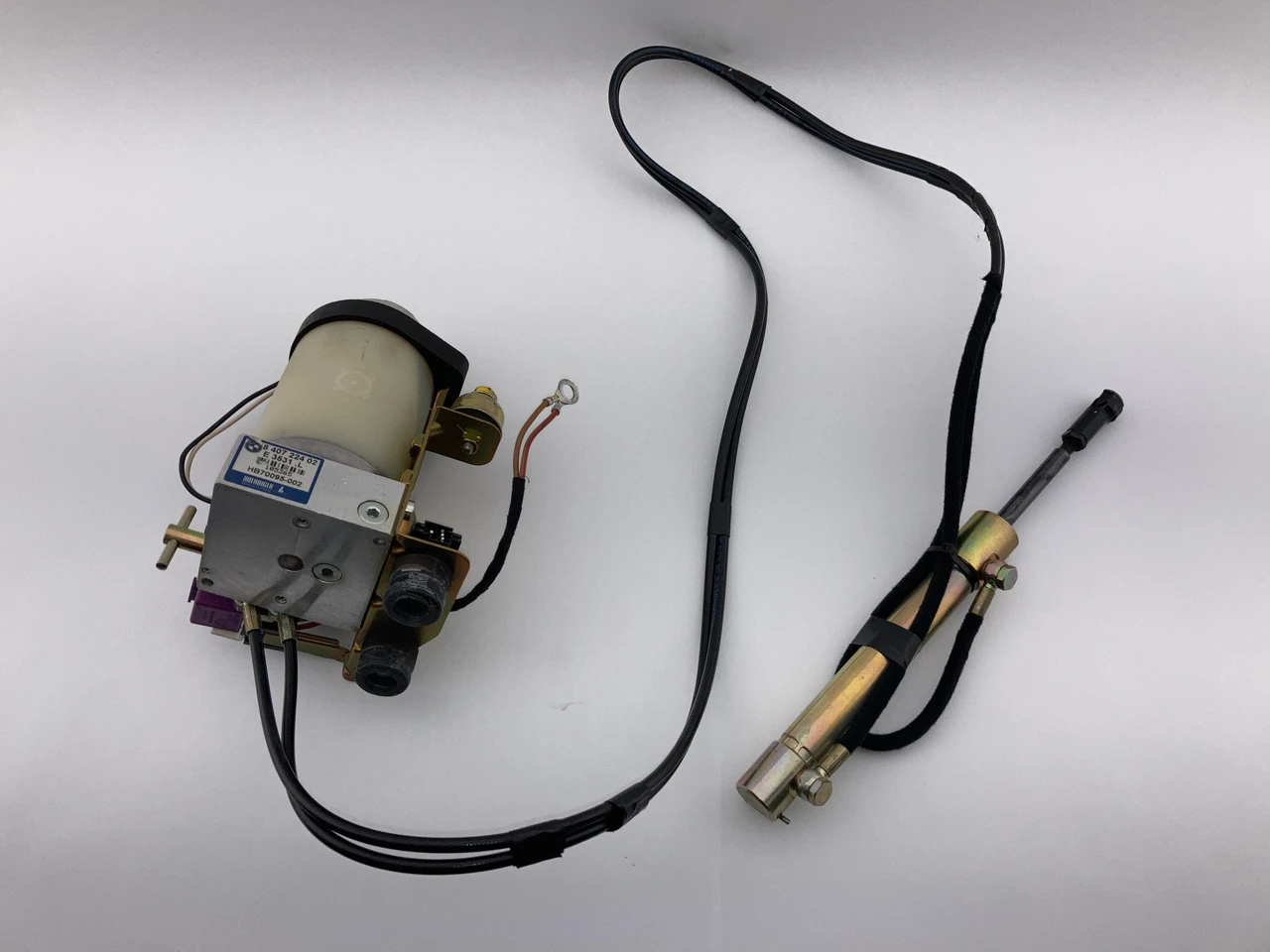 1996-2002 BMW Z3 Roadster Convertible Soft Top Lift Pump / Lines / Cylinder / *DAMAGED* / Z3037